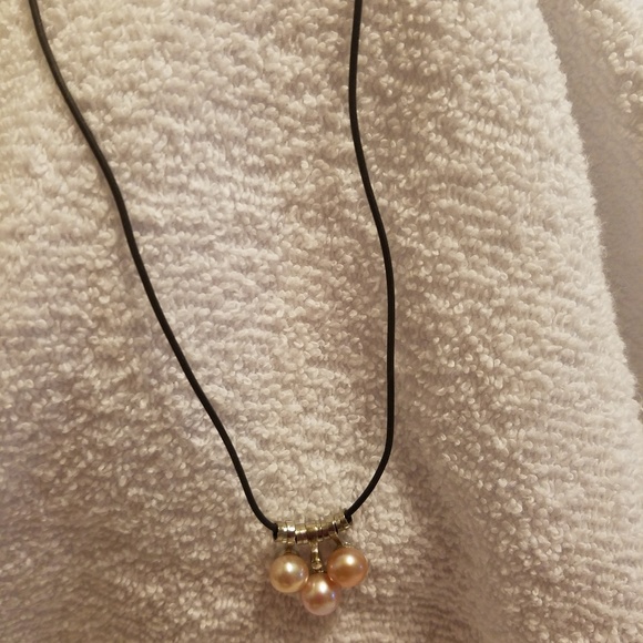 Pearl Neclace - Picture 4 of 4